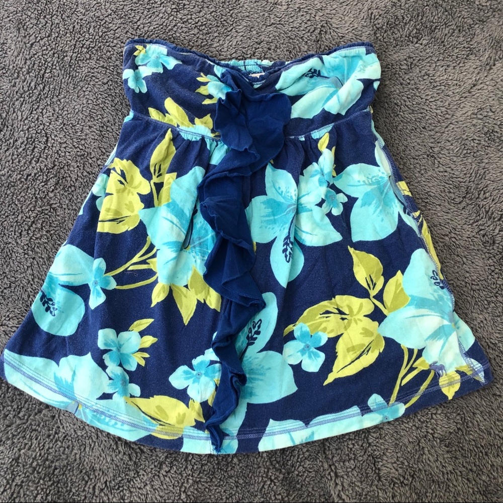 A&F Strapless Ruffle Front Top